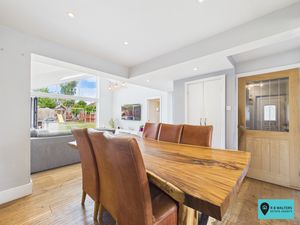 Dining Area - click for photo gallery